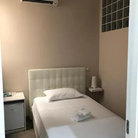 بيت ضيافة Dimora Elena 3*