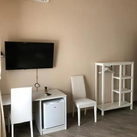 بيت ضيافة Dimora Elena