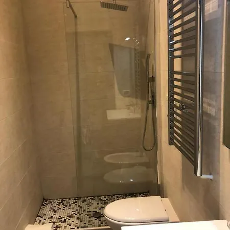 Dimora Elena 3* تارانتو